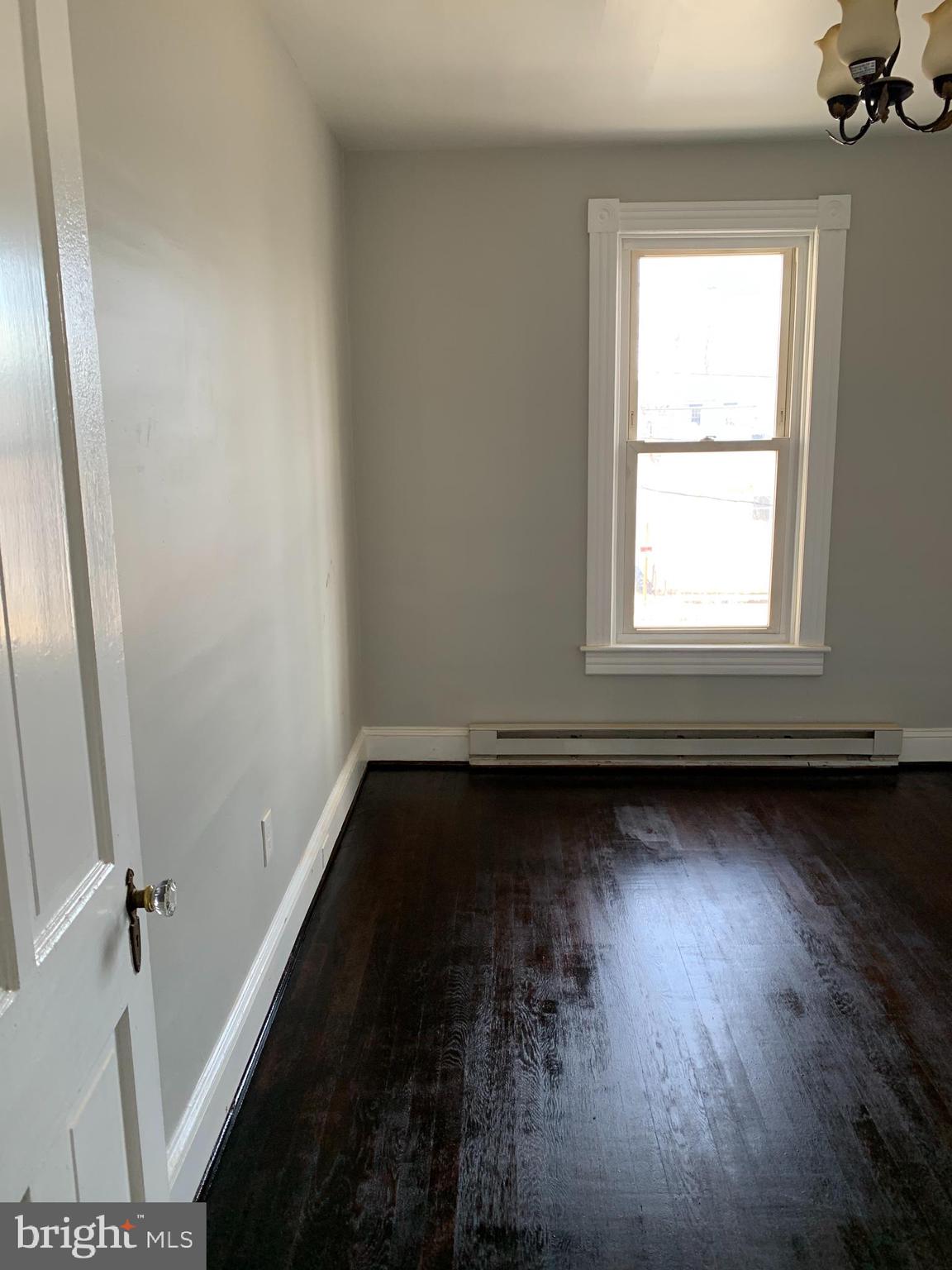 125 West Main Street Westminster, MD 21157 - Photo 17 of 28 Fresh & Clean
