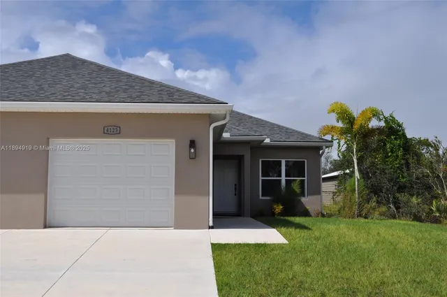 $1,800 | 4123 Mandarin Road, Unit 4123, Sebring, FL 33875