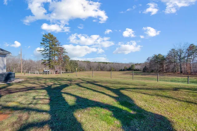 a picture of a building