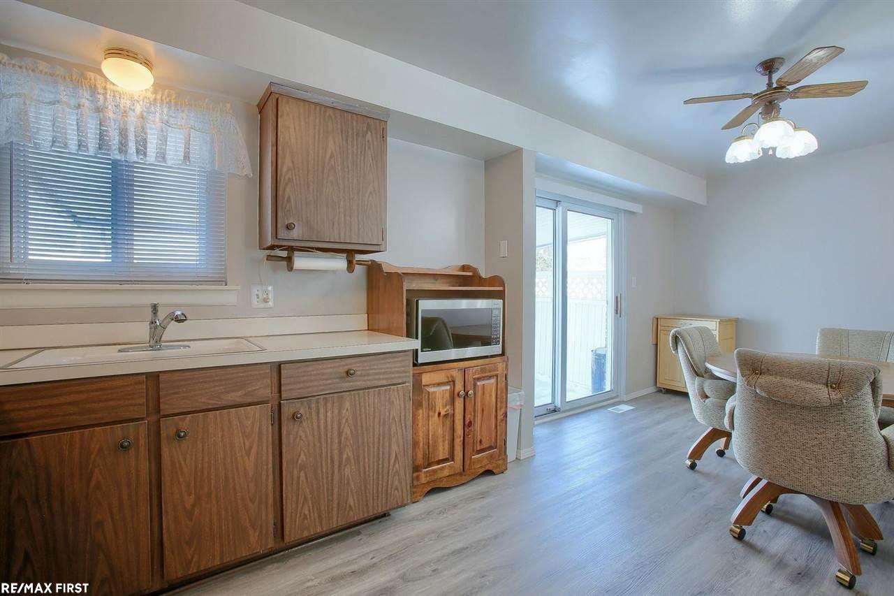 30631 Hayes Road Warren, MI 48088 - Photo 8 of 26 50066460-7.JPG
