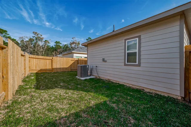 $229,990 | 516 Emerald Thicket Lane, Huffman, TX 77336