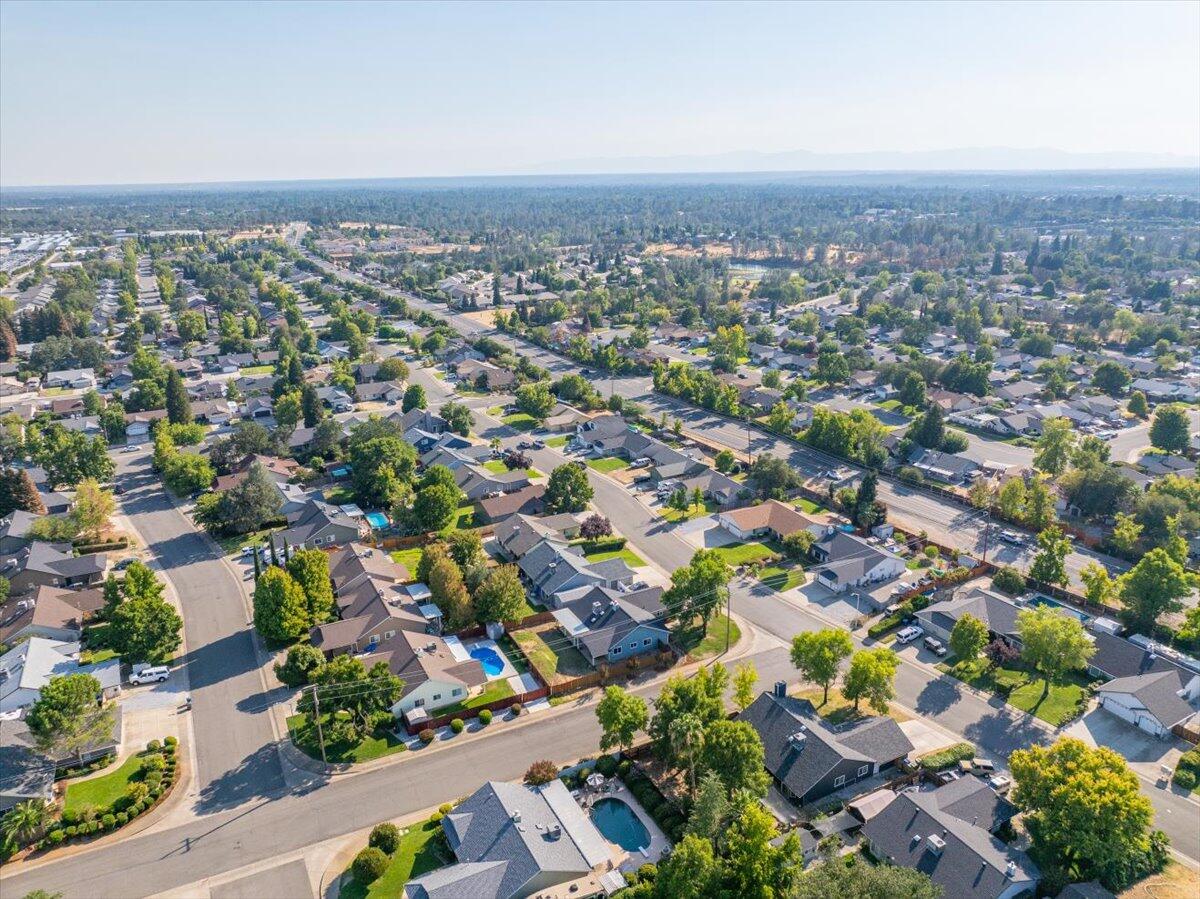 1543 Marigold Way Redding, CA 96003 - Photo 44 of 47 an aerial view of multiple house