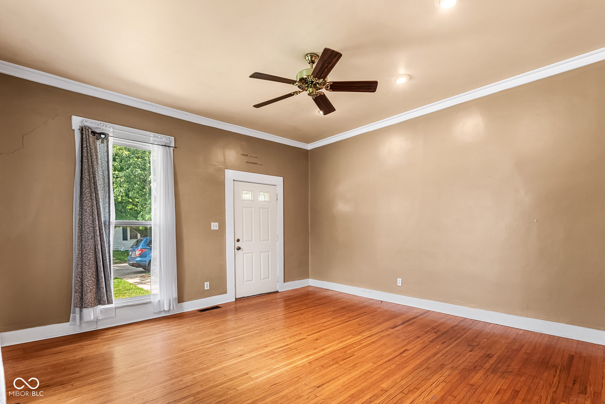 1109 23rd Street Columbus, IN 47201 - Photo 2 of 25