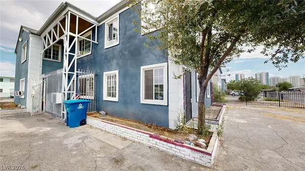 $1,600 | 530 East Oakey Boulevard, Unit C, Las Vegas, NV 89104