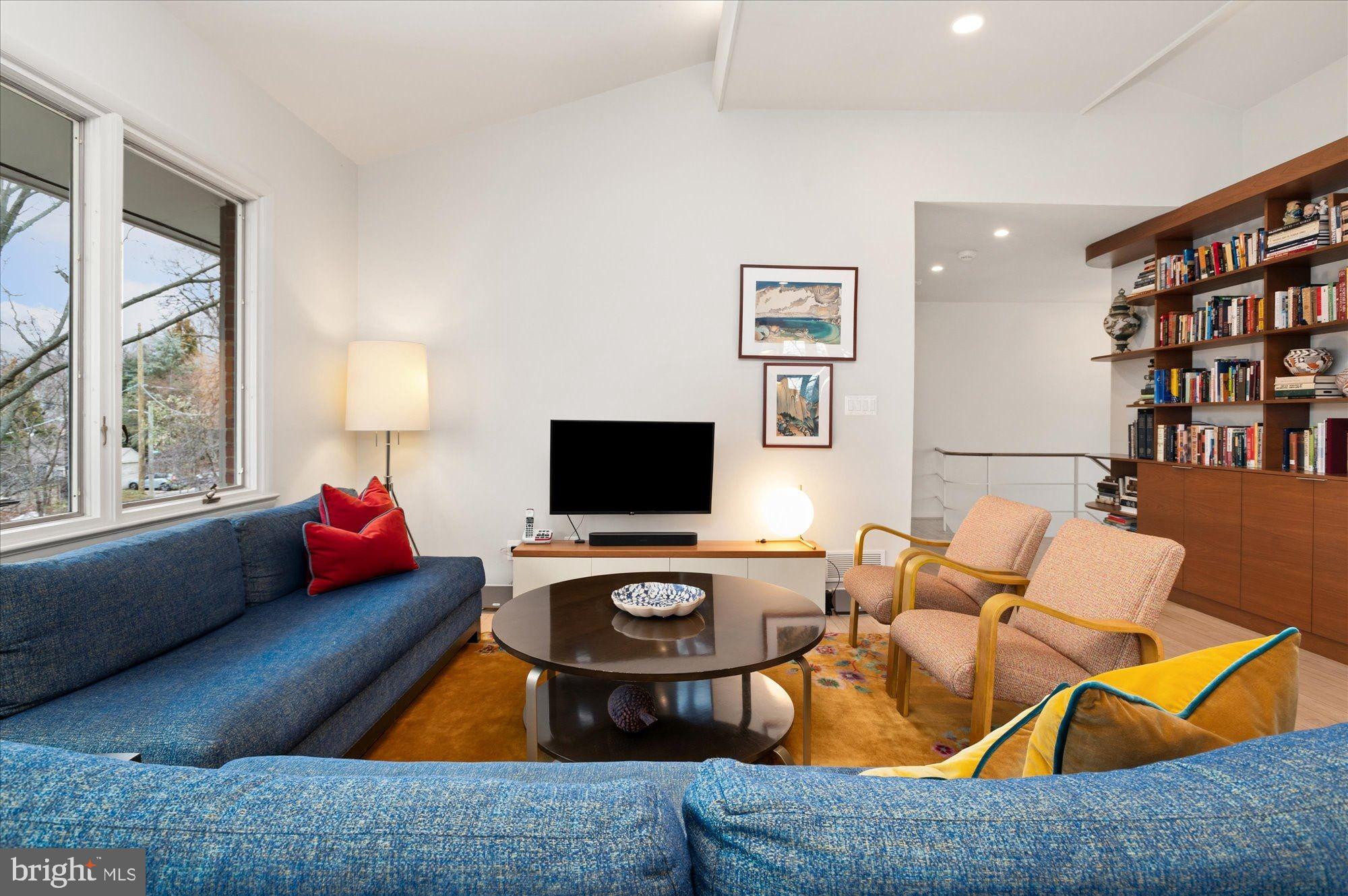 3211 Rowland Place Northwest Washington, DC 20008 - Photo 4 of 23