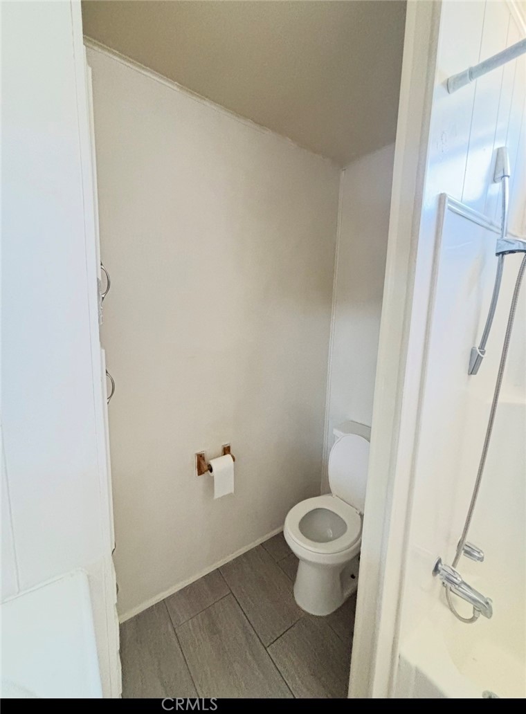 31130 South General Kearny Road, Unit 18 Temecula, CA 92591 - Photo 32 of 32 Bathroom