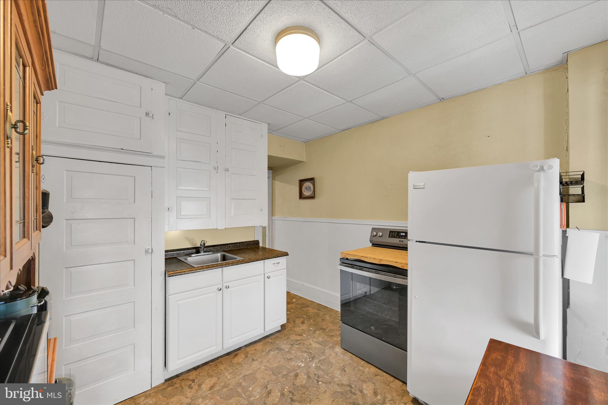 1917 Walnut Street Ashland, PA 17921 - Photo 13 of 24 Kitchen