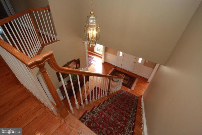 12100 Sheets Farm Road North Potomac, MD 20878 - Photo 16 of 30 Entrance / Foyer