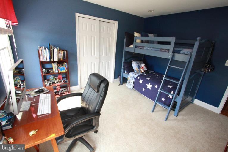 12100 Sheets Farm Road North Potomac, MD 20878 - Photo 21 of 30 Bedroom #3