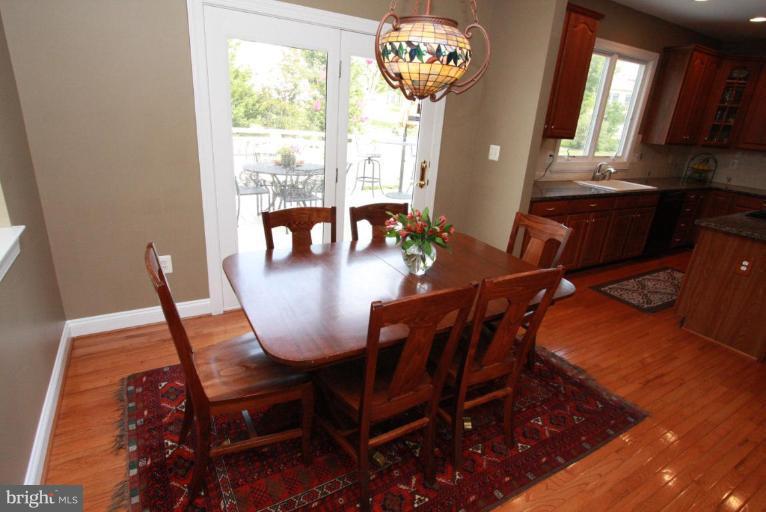 12100 Sheets Farm Road North Potomac, MD 20878 - Photo 10 of 30 Breakfast Area