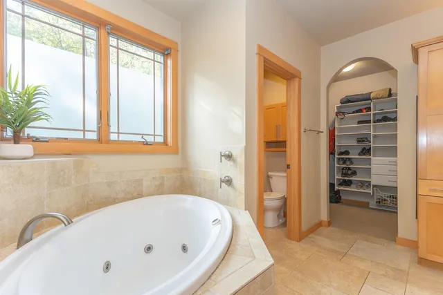 $839,900 | N1499 Forest Glen Drive, Greenville, WI 54942