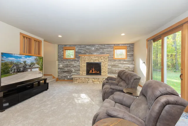 $839,900 | N1499 Forest Glen Drive, Greenville, WI 54942