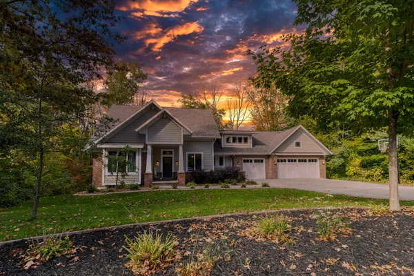 $839,900 | N1499 Forest Glen Drive, Greenville, WI 54942