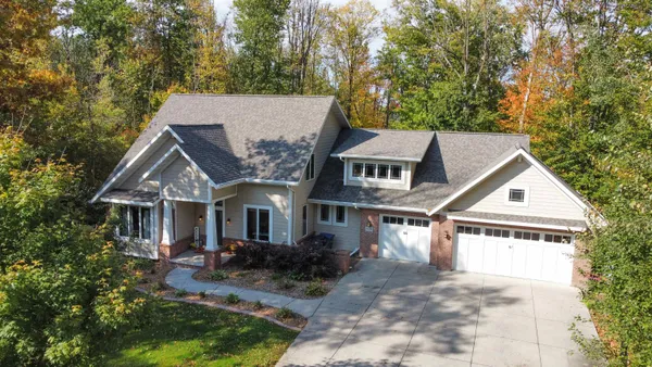 $839,900 | N1499 Forest Glen Drive, Greenville, WI 54942