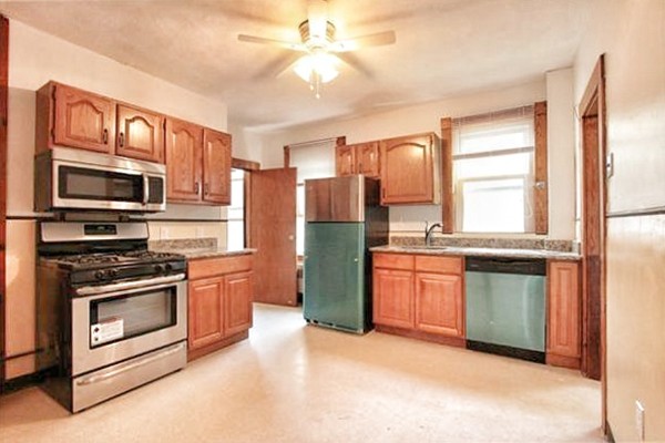 45 Locke Street Cambridge, MA 02140 - Photo 4 of 8