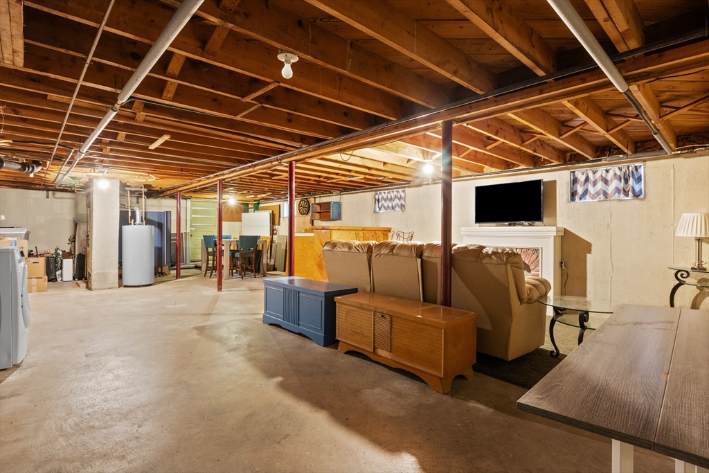 36 Dallas Street Worcester, MA 01604 - Photo 19 of 26 Gallery Image 19