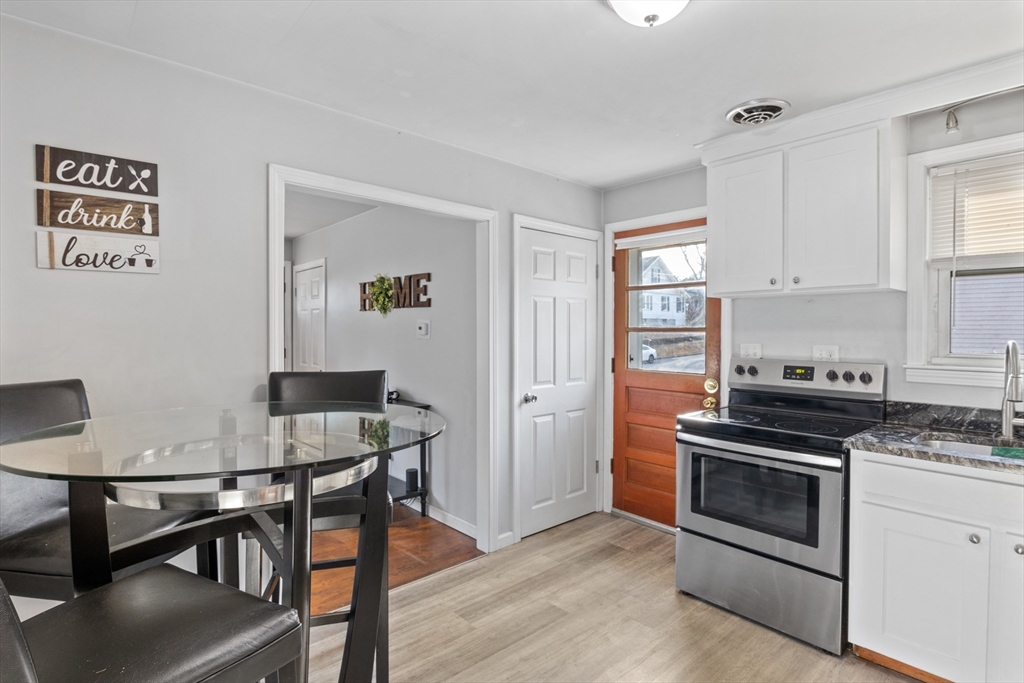 36 Dallas Street Worcester, MA 01604 - Photo 6 of 26 Gallery Image 6