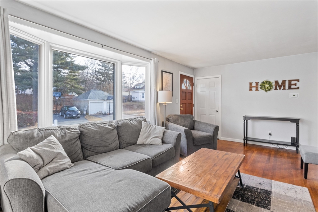 36 Dallas Street Worcester, MA 01604 - Photo 7 of 26 Gallery Image 7