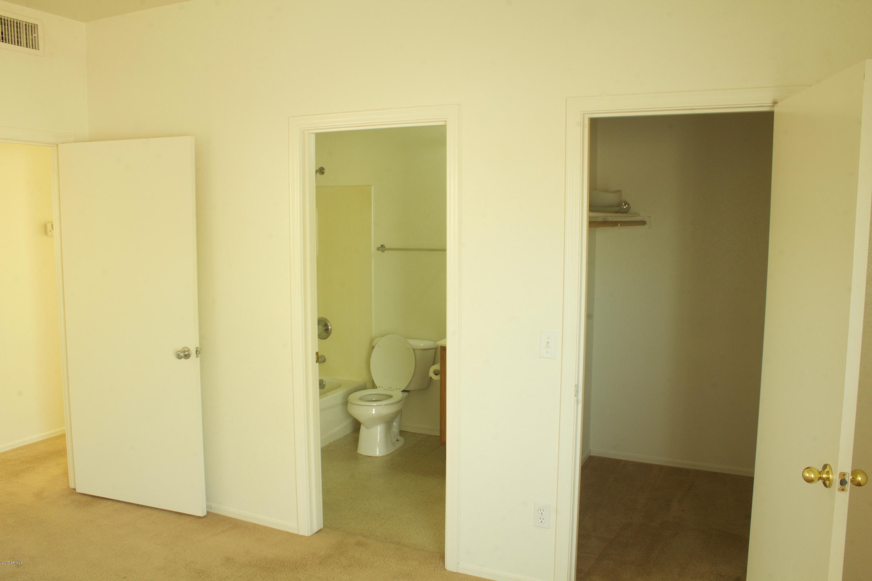 2750 East Chipman Road Phoenix, AZ 85040 - Photo 8 of 32 IMG_0009