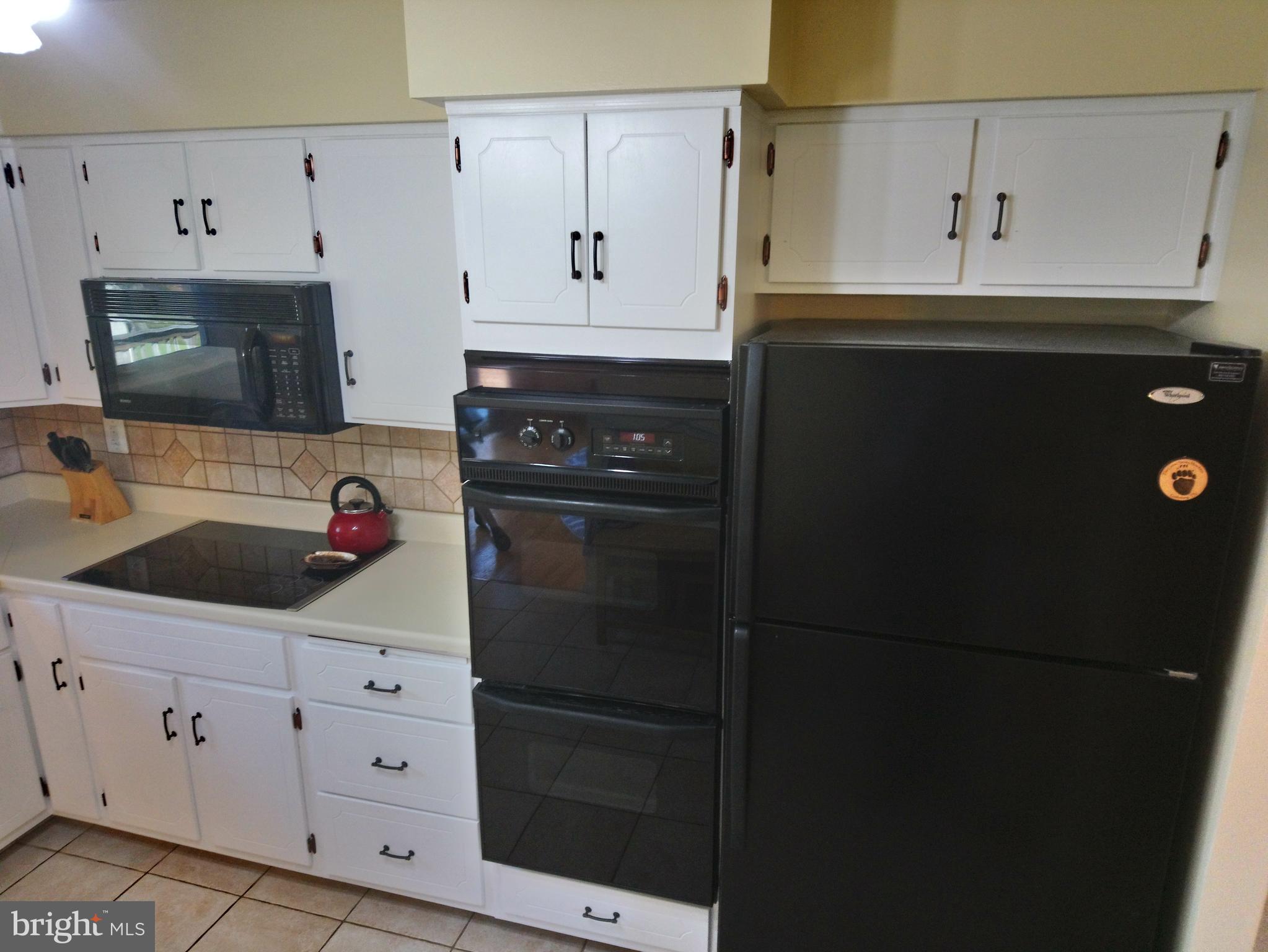 4520 Stratford Road Pomfret, MD 20675 - Photo 13 of 56 Table space kitchen 10' x 12' w/ double oven