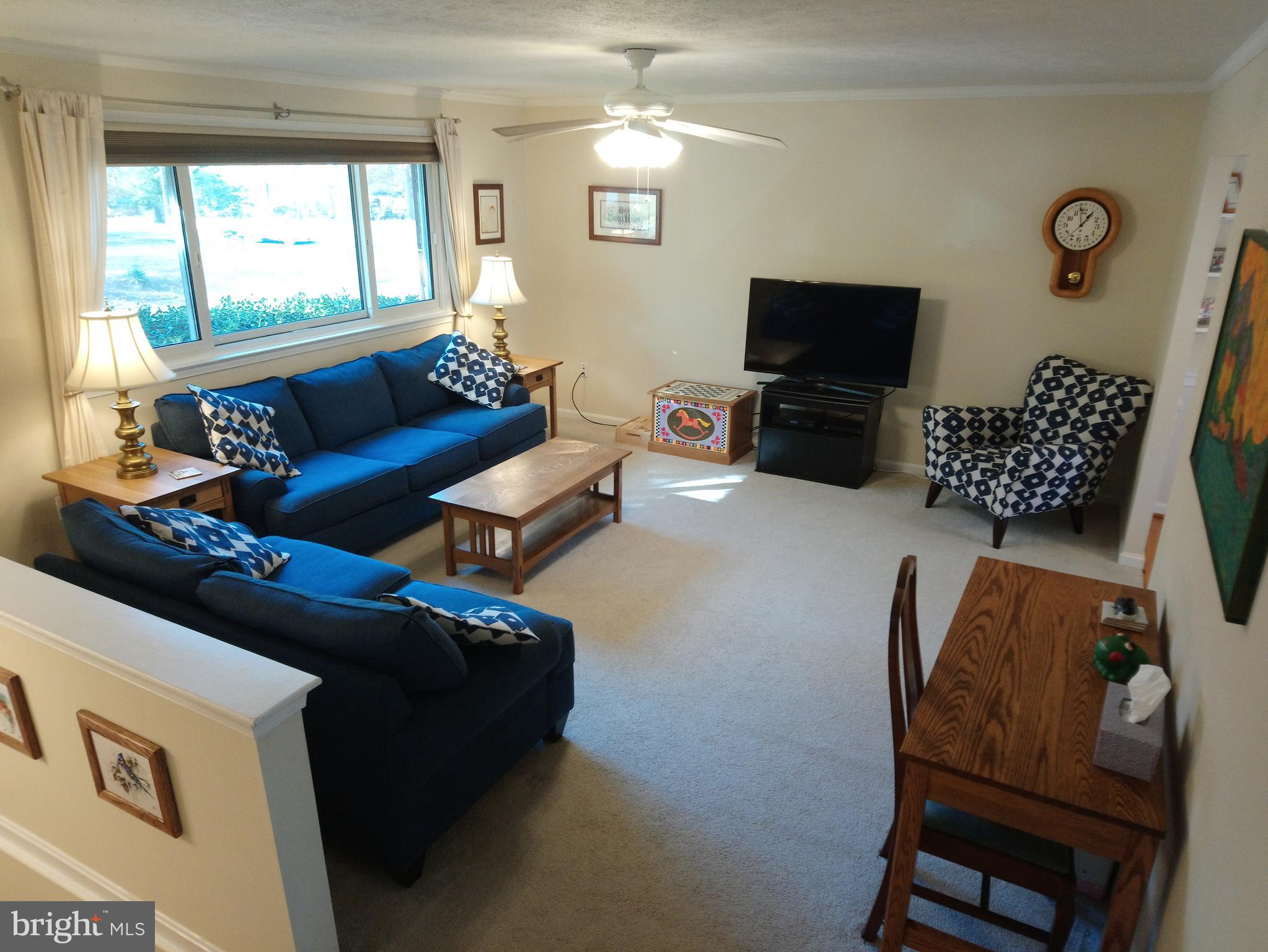 4520 Stratford Road Pomfret, MD 20675 - Photo 3 of 56 Formal living room 14' 5" x 18' 11" w/ great view