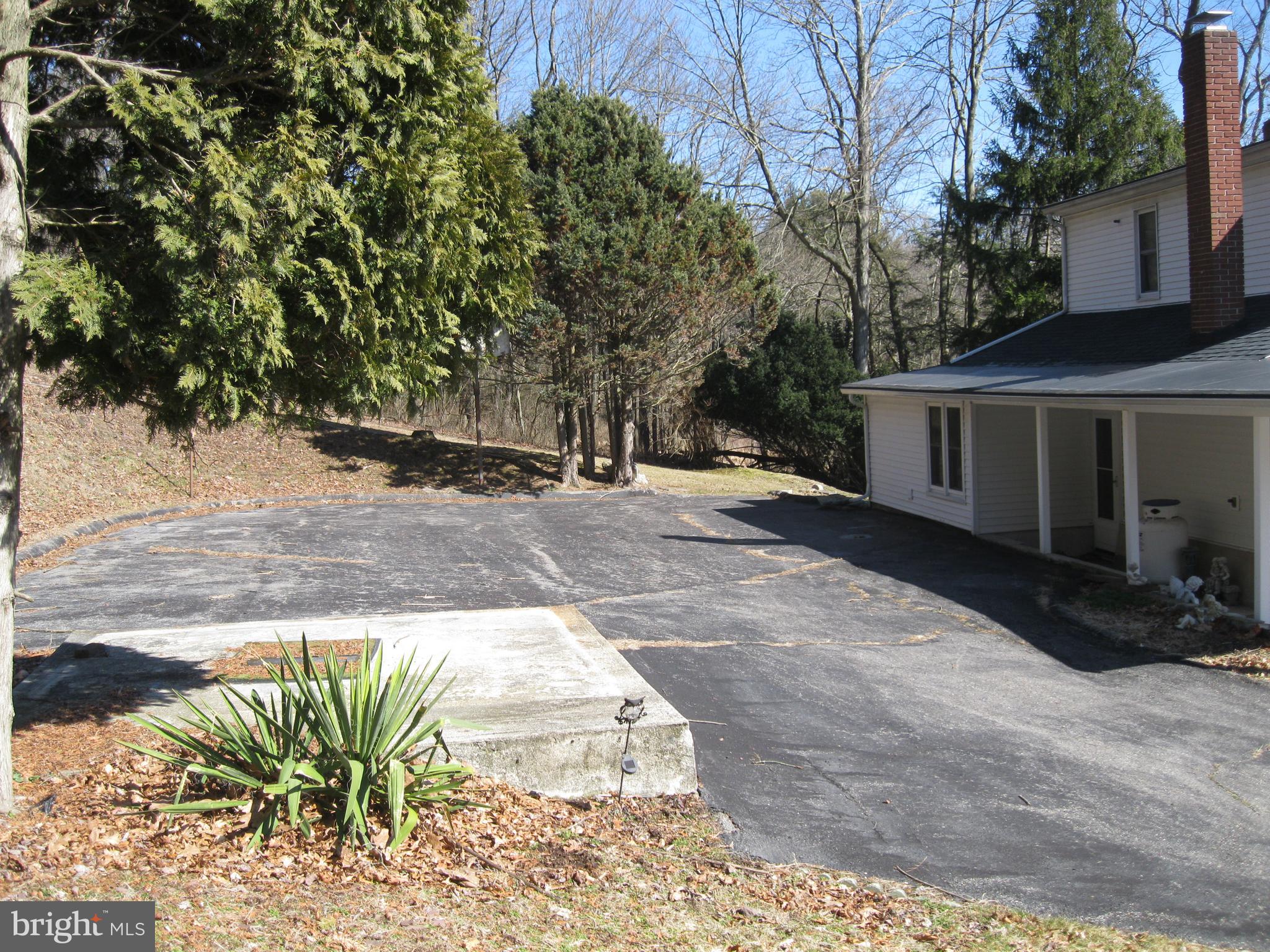 173 State Road Barnesville, PA 18214 - Photo 5 of 21 Gallery Image 5