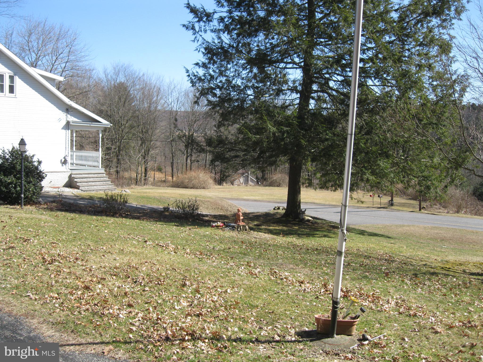 173 State Road Barnesville, PA 18214 - Photo 8 of 21 Gallery Image 8