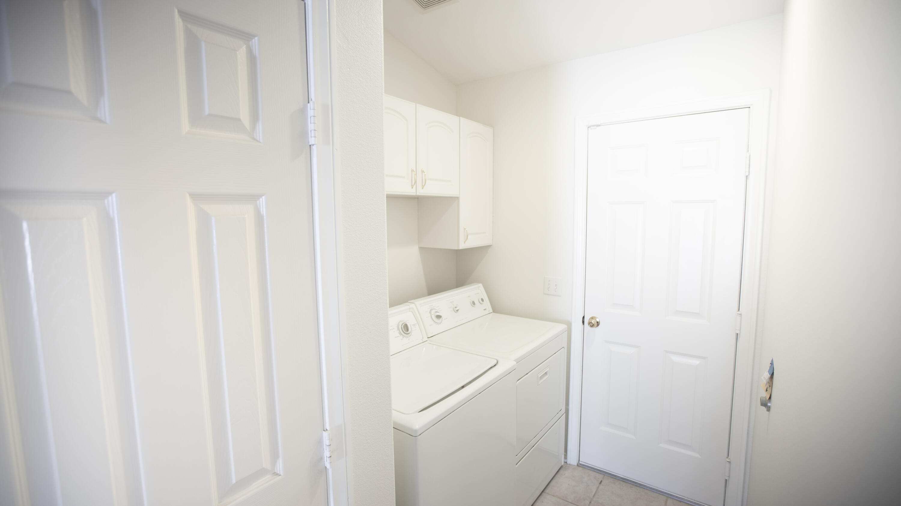 68320 Durango Road Cathedral City, CA 92234 - Photo 27 of 29 Indoor W&D