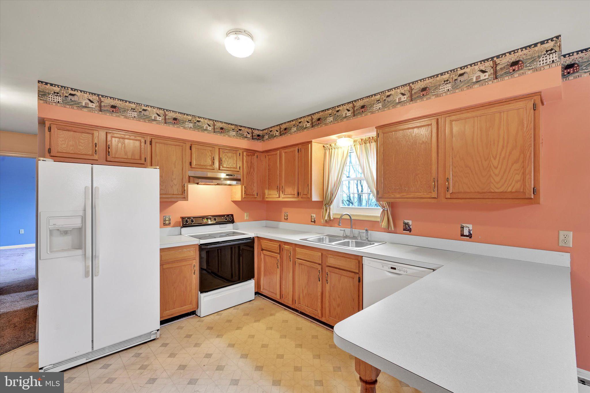 30 Mazzotta Road Stevens, PA 17578 - Photo 6 of 28 Kitchen