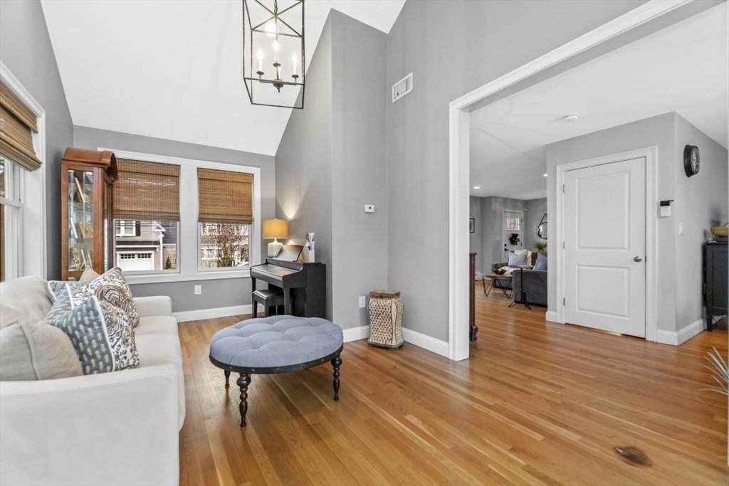 6 Risley Road, Unit 1 Winchester, MA 01890 - Photo 11 of 25