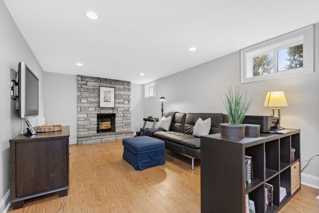 6 Risley Road, Unit 1 Winchester, MA 01890 - Photo 18 of 25