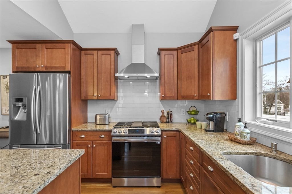 6 Risley Road, Unit 1 Winchester, MA 01890 - Photo 6 of 25