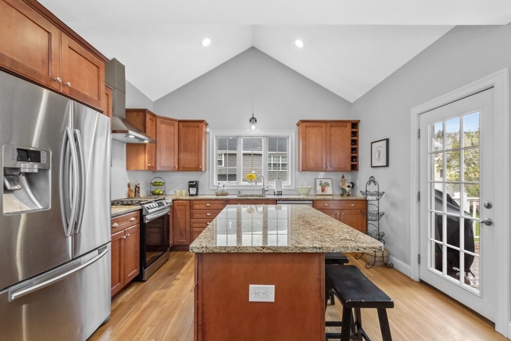 6 Risley Road, Unit 1 Winchester, MA 01890 - Photo 7 of 25