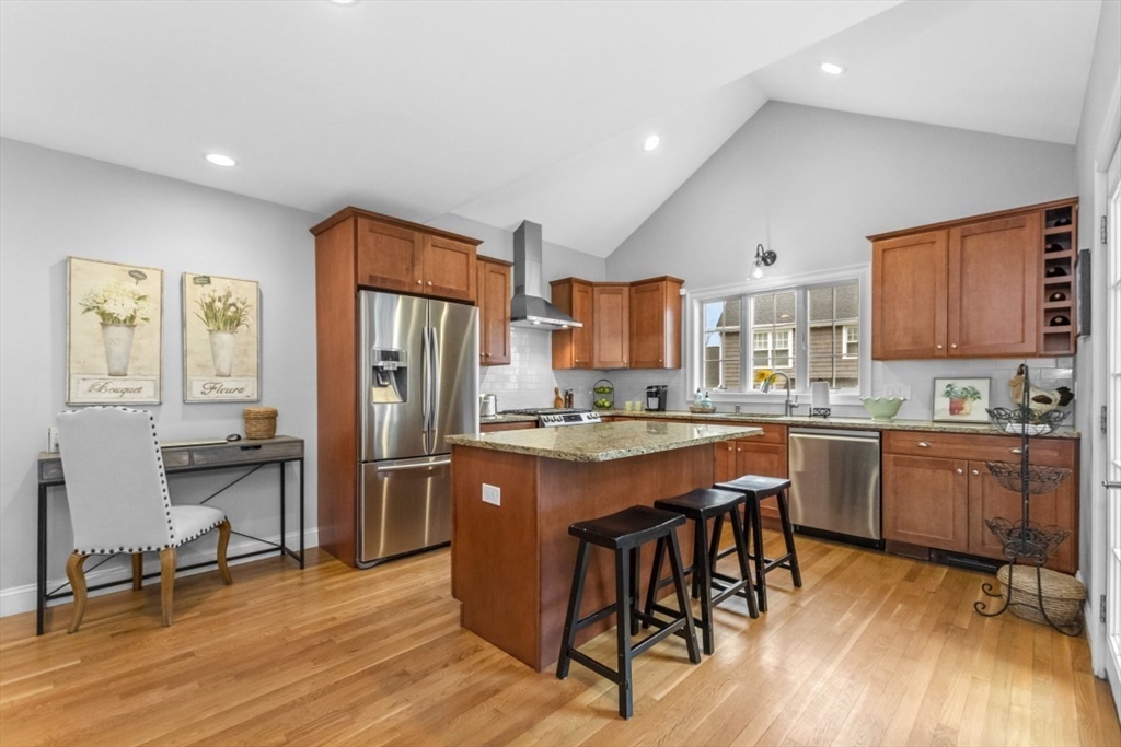 6 Risley Road, Unit 1 Winchester, MA 01890 - Photo 8 of 25