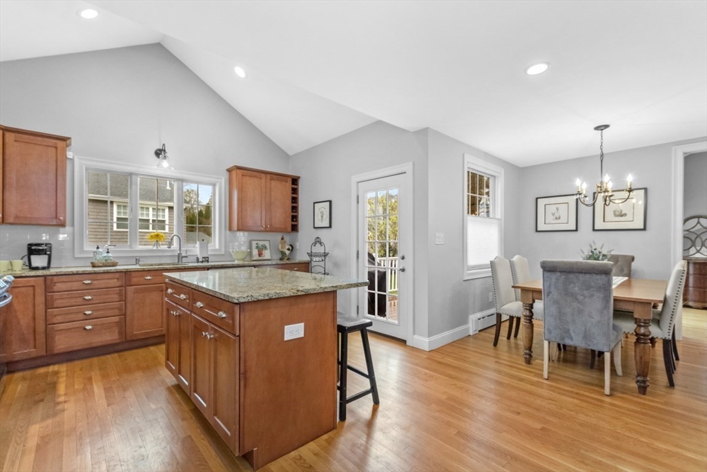 6 Risley Road, Unit 1 Winchester, MA 01890 - Photo 9 of 25