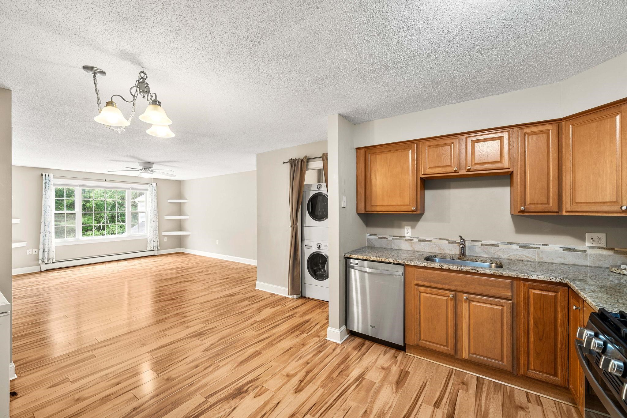 50 Brookside Drive, Unit J7 Exeter, NH 03833 - Photo 2 of 35