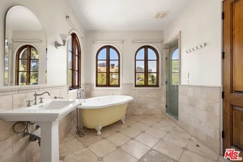 $5,495,000 | 1214 Beverly View Drive, Beverly Hills, CA 90210