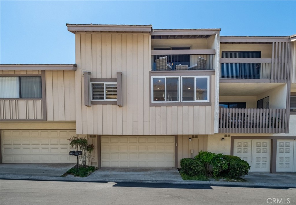 28207 Ridgepoint Court Rancho Palos Verdes, CA 90275 - Photo 1 of 65 Street of townhouse, 2.5 car garage