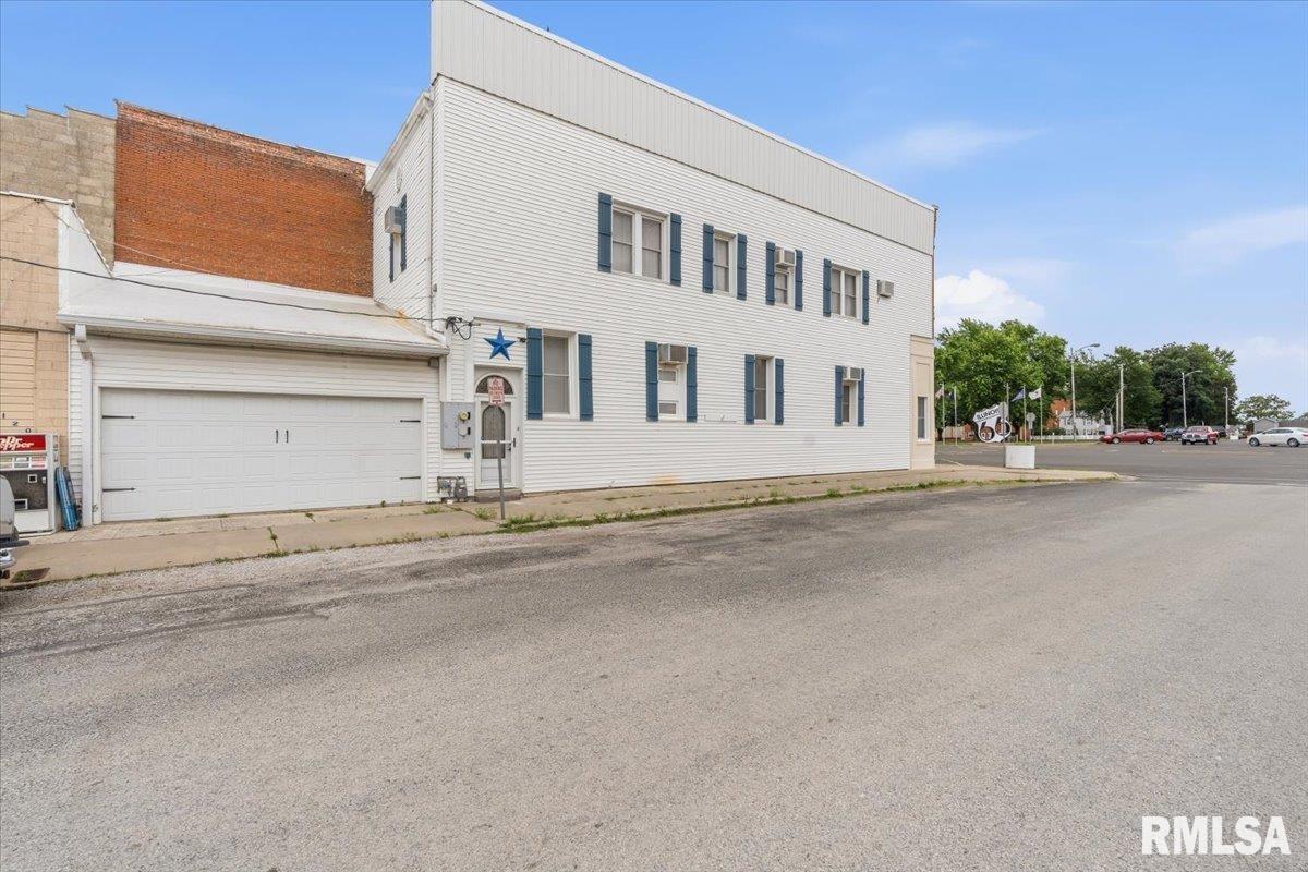 174 West Center Street Girard, IL 62640 - Photo 36 of 41