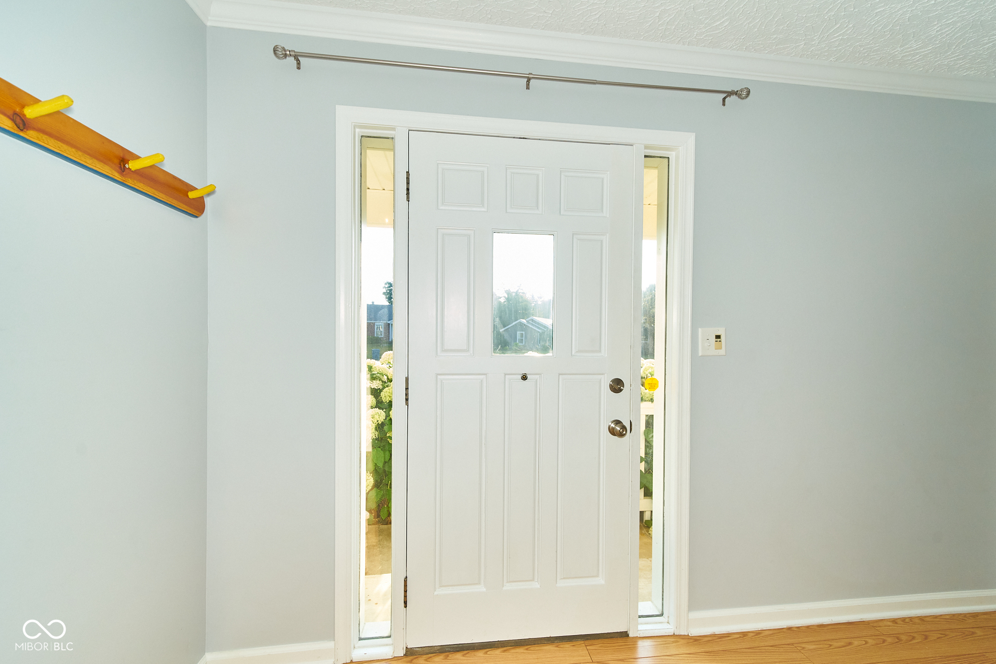 13060 Wembly Circle Carmel, IN 46033 - Photo 4 of 37 Gallery Image 4