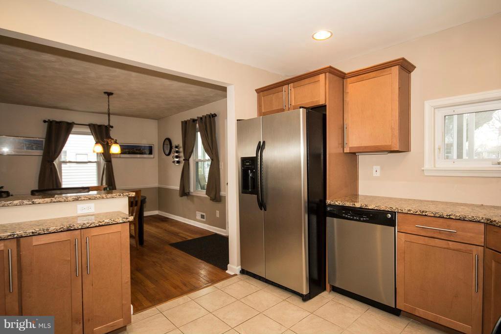 7843 Highpoint Road Baltimore, MD 21234 - Photo 12 of 30 Kitchen