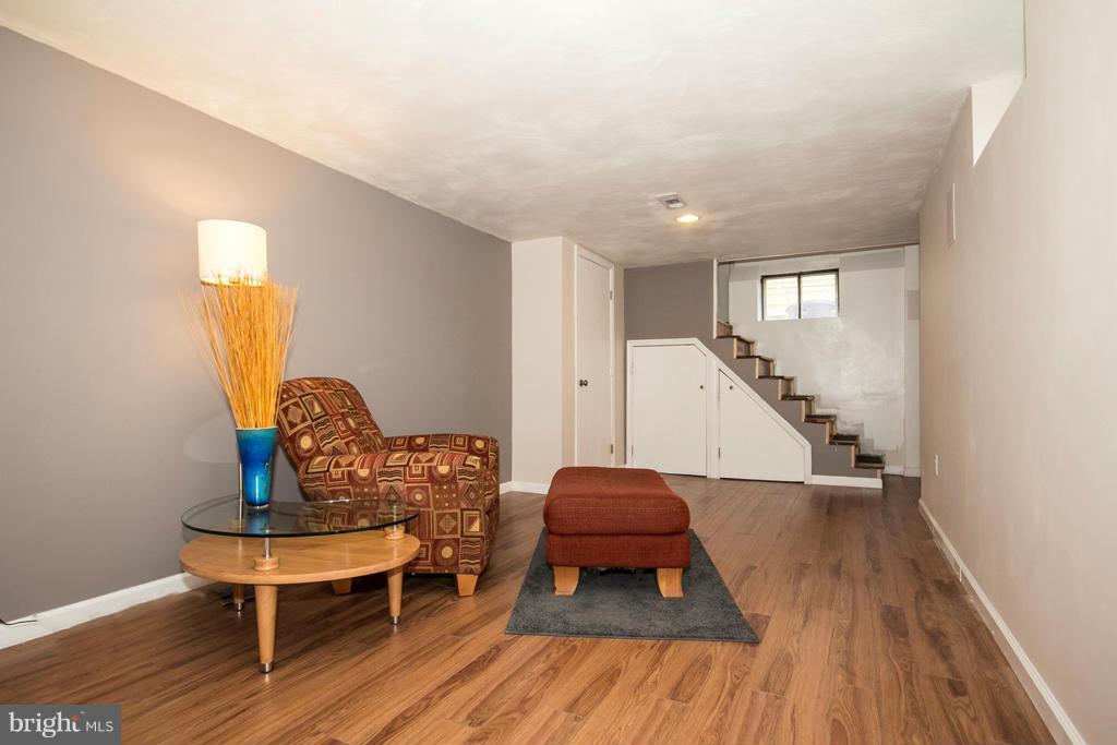 7843 Highpoint Road Baltimore, MD 21234 - Photo 15 of 30 Club room