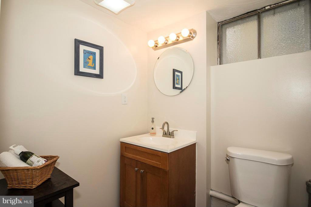 7843 Highpoint Road Baltimore, MD 21234 - Photo 17 of 30 Half Bath