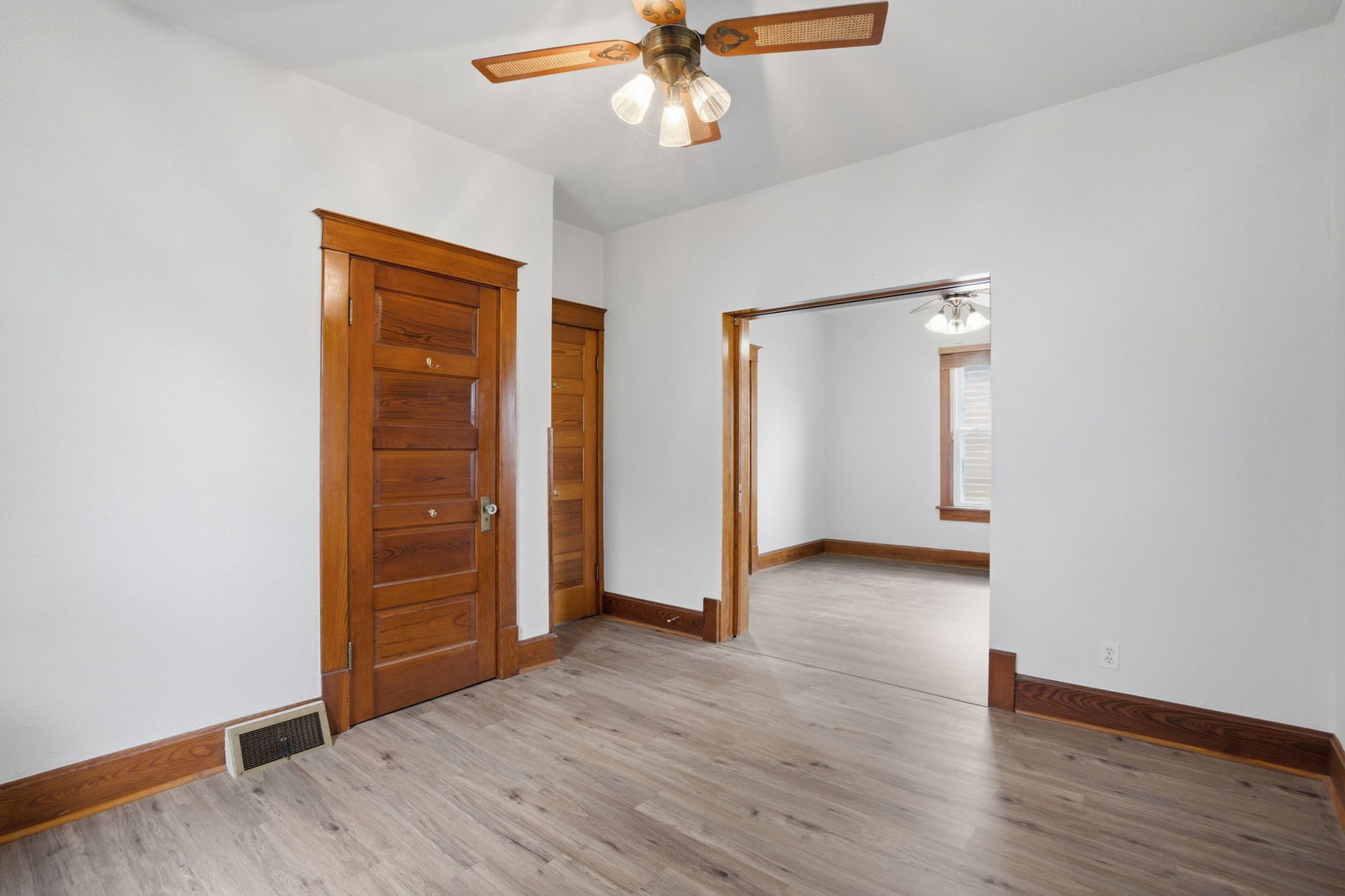 118 5th Street Silvis, IL 61282 - Photo 6 of 22