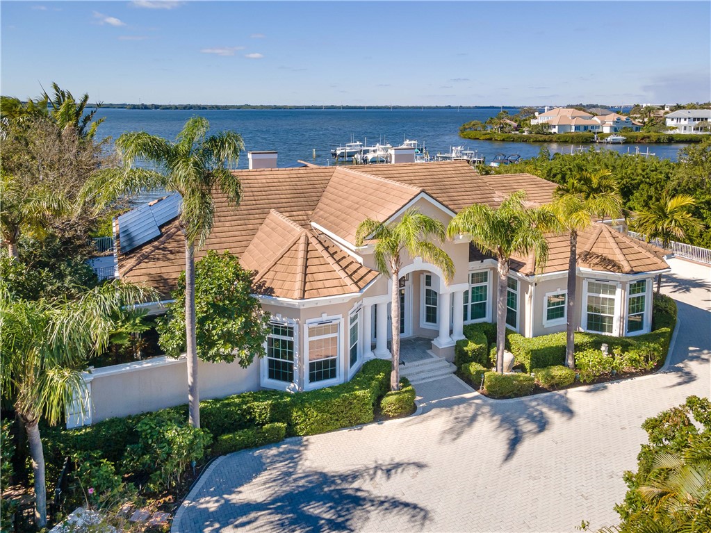 111 Sandpointe Drive Vero Beach, FL 32963 - Photo 2 of 35