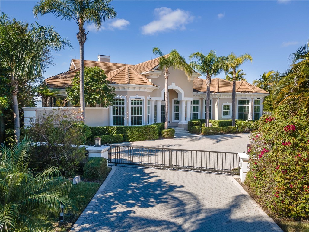 111 Sandpointe Drive Vero Beach, FL 32963 - Photo 3 of 35