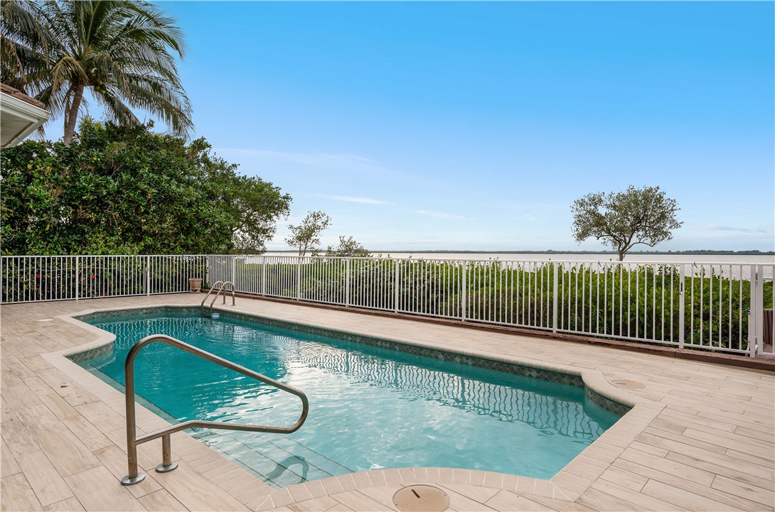 111 Sandpointe Drive Vero Beach, FL 32963 - Photo 32 of 35