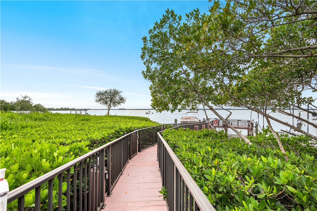 111 Sandpointe Drive Vero Beach, FL 32963 - Photo 33 of 35