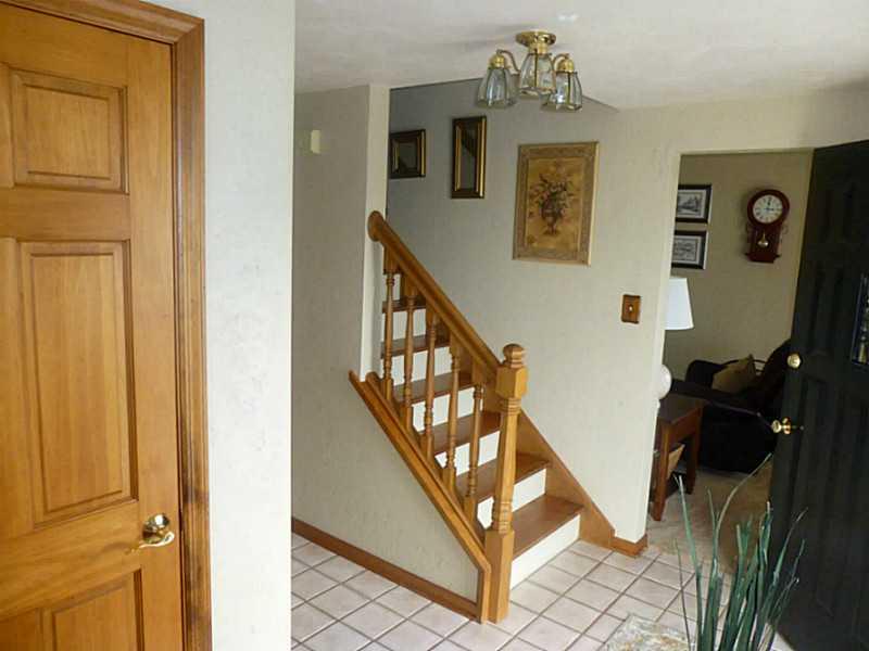 210 Ruth Way McDonald, PA 15057 - Photo 3 of 20 Entry/Foyer. Ceramic floors and freshly painted walls