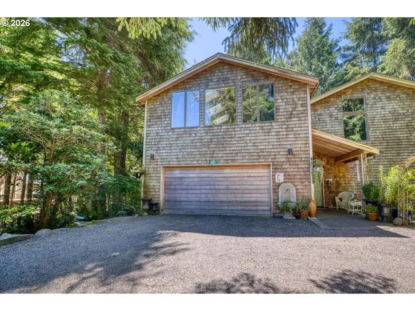 $819,000 | 1483 Southwest Tintinnabulary Place, Depoe Bay, OR 97341